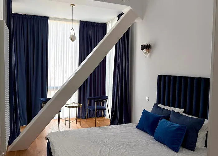 Walter Loft Luxury Residence- Self Check-in & Underground Parking Lägenhet *