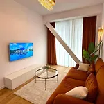 Walter Loft Luxury Residence- Self Check-in & Underground Parking * Bucureşti