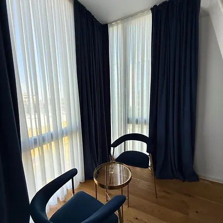 Walter Loft Luxury Residence- Self Check-in & Underground Parking Apartmán Bukurešť