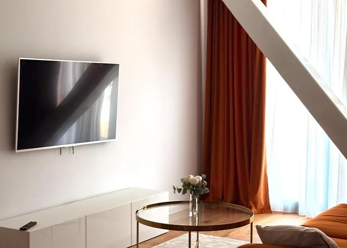 Walter Loft Luxury Residence- Self Check-in & Underground Parking