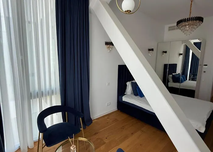 Walter Loft Luxury Residence- Self Check-in & Underground Parking