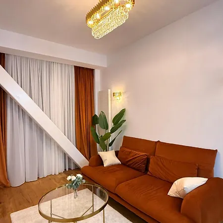 Walter Loft Luxury Residence- Self Check-in & Underground Parking Apartament *