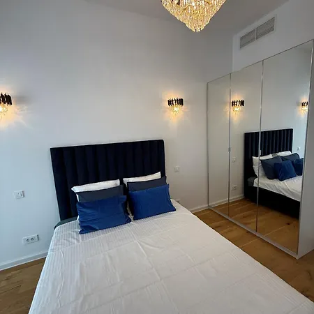 Walter Loft Luxury Residence- Self Check-in & Underground Parking Apartament *