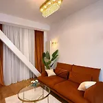 Walter Loft Luxury Residence- Self Check-in & Underground Parking 아파트 *
