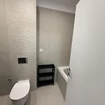 Walter Loft Luxury Residence- Self Check-in & Underground Parking 아파트 *