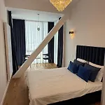 Walter Loft Luxury Residence- Self Check-in & Underground Parking 부쿠레슈티