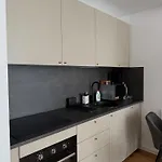 아파트 Walter Loft Luxury Residence- Self Check-in & Underground Parking *