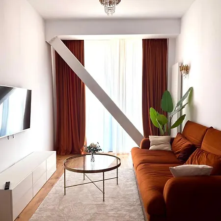 Daire Walter Loft Luxury Residence- Self Check-in & Underground Parking *